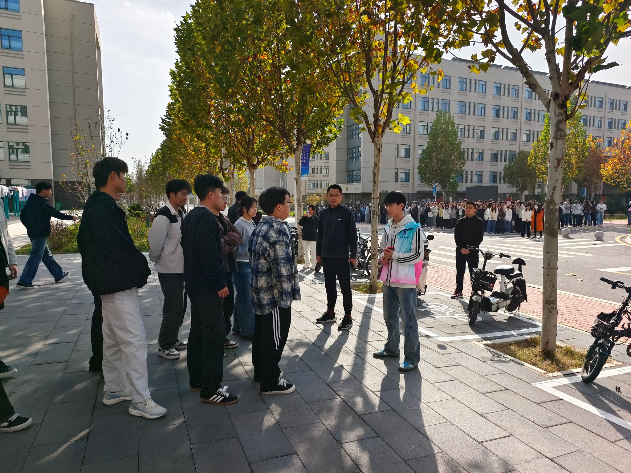 谈球吧体育官网