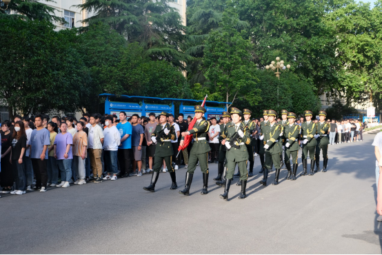 谈球吧体育官网