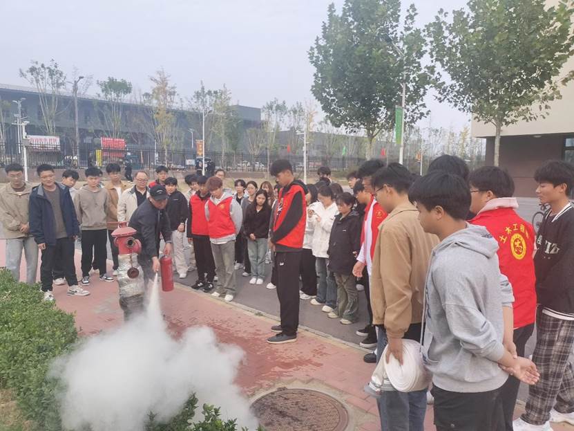 谈球吧体育官网