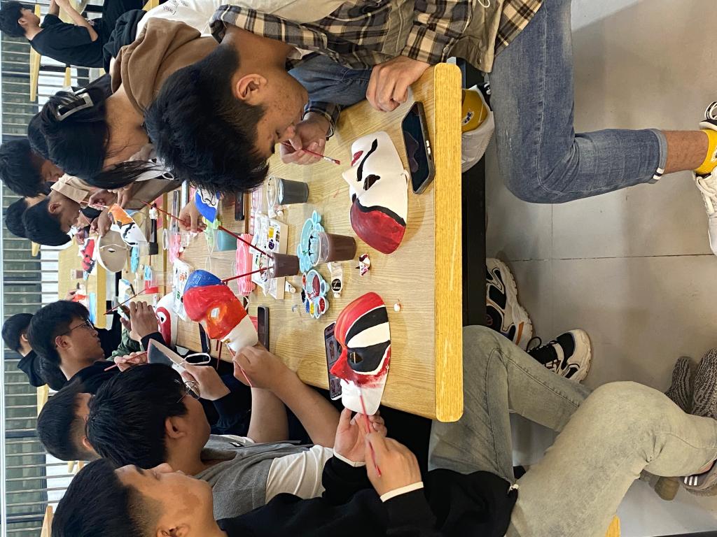 谈球吧体育官网