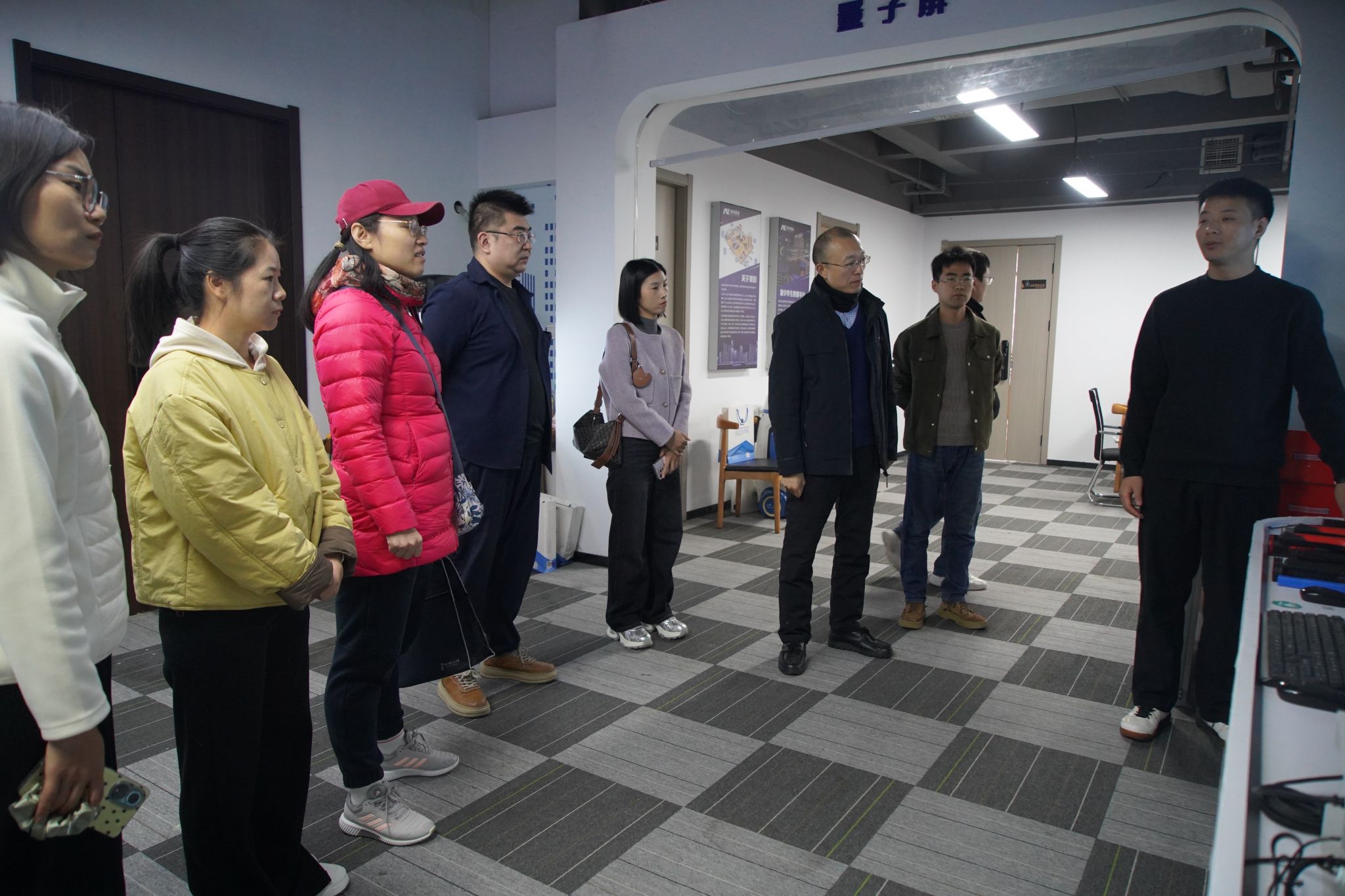 谈球吧体育官网