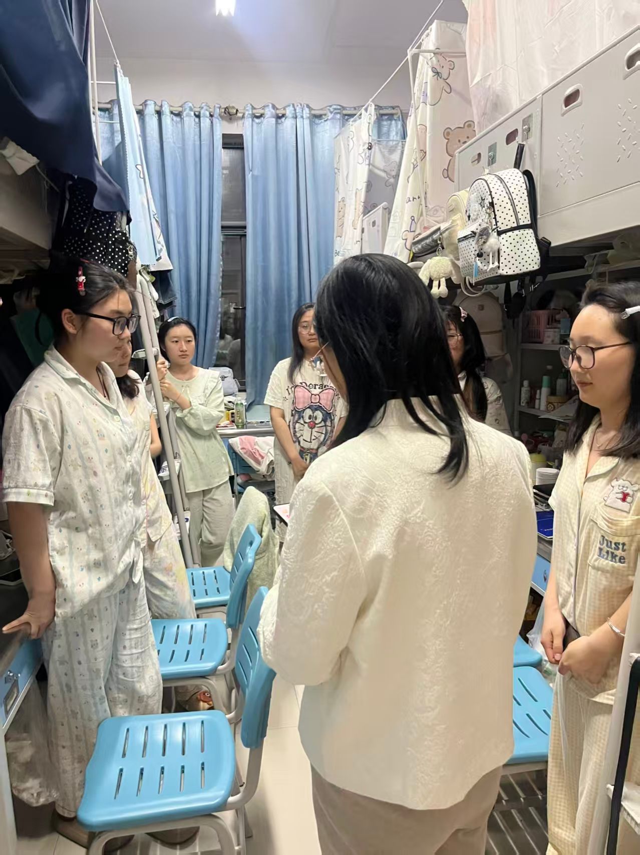 谈球吧体育官网