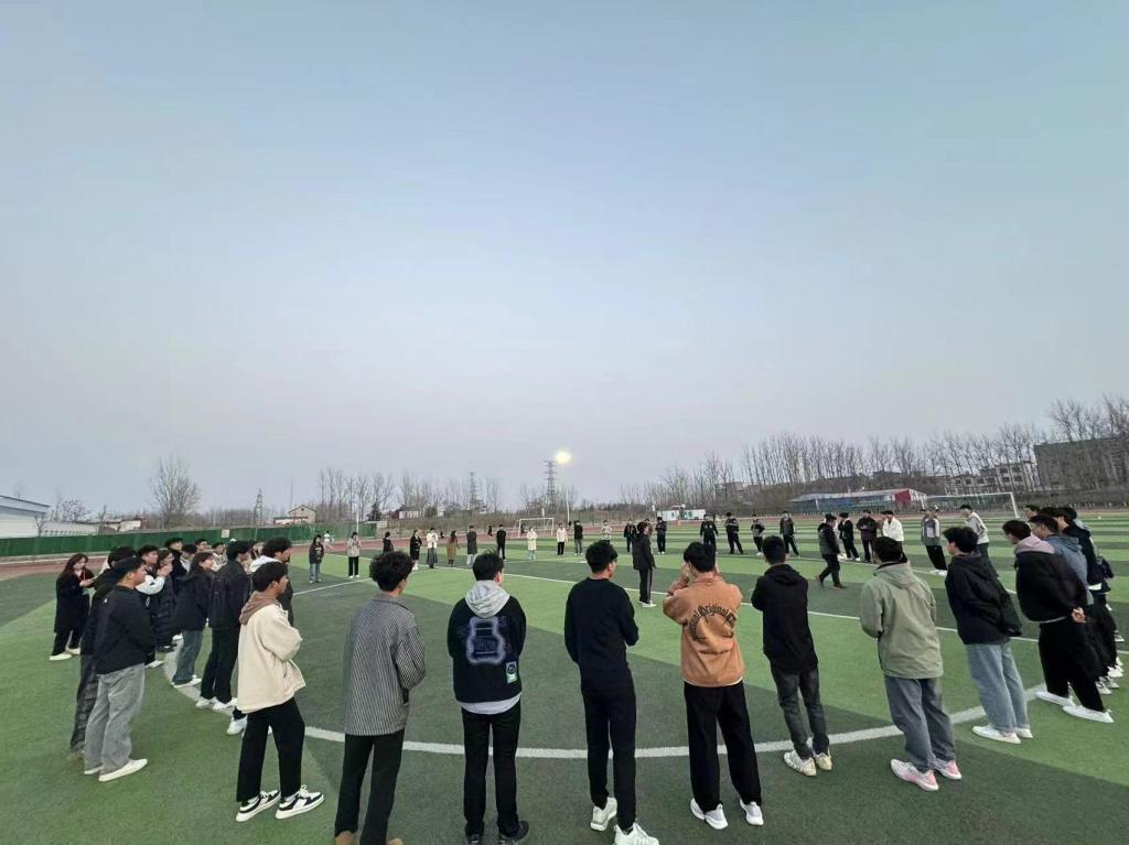 谈球吧体育官网