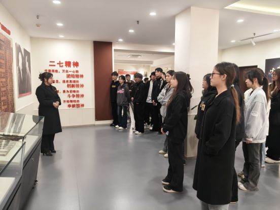 谈球吧体育官网