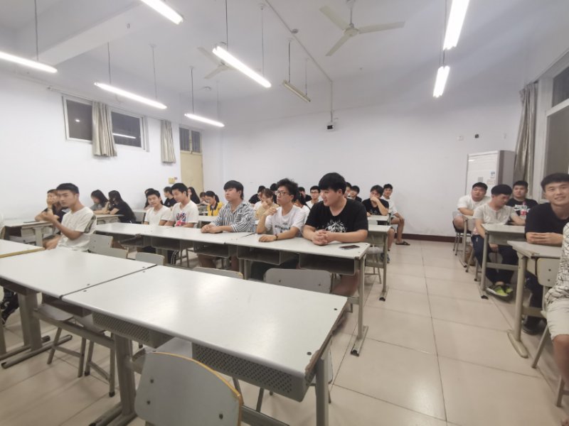 谈球吧体育官网