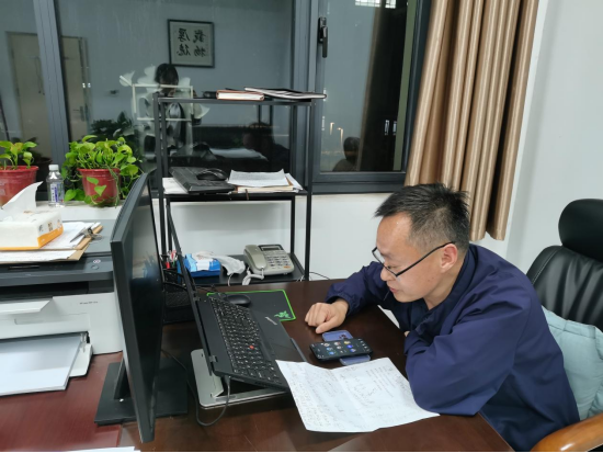 谈球吧体育官网