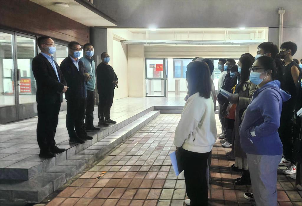 谈球吧体育官网